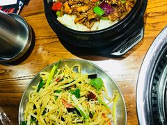 石锅香菇牛肉饭-原始泥炉烤肉(总店)