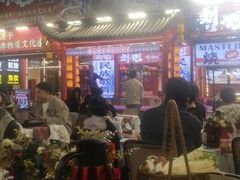 -刘姐啤酒鱼民族演艺餐厅(西街总店)