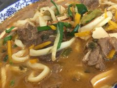 精选酸菜牛腱子面-陈八两面家(华孚写字楼店)