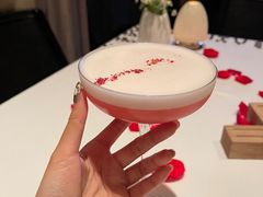 孔雀鸡尾酒-华尔道夫酒店·鸢尾宫1893(金鱼胡同店)