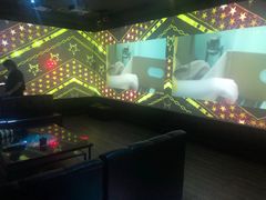-范特西FANTASY量贩式KTV(民主广场店)