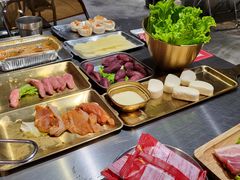 -锤头鲨毛肚海鲜烤肉自助餐厅(国购广场店)