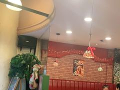 -玛格萝妮比萨屋(陆家浜路店)
