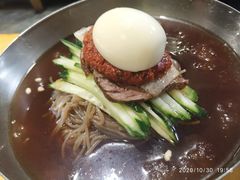 -唯成•韩国炭火烤肉 유성고기