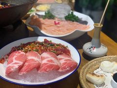 -白乐天毛肚火锅馆(解放碑店)