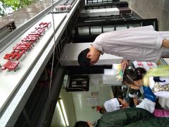 -黄阿姨锅贴大王(万航渡路店)