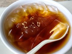 -珀玉莲花白米线店