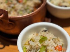铜锅牛肝菌焖饭-一坐一忘云南菜(北京skp店)