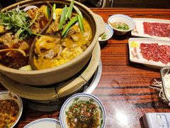 -沙胆彪炭炉牛杂煲(上海日月光广场店)