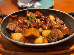 安格斯铁板蒜香牛肉粒-CRAZYONES西班牙海鲜饭(上海美罗城店)