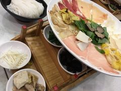 -桥香园正宗过桥米线(机场五店)