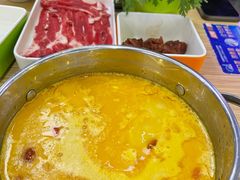 -杨老板·海鲜集市火锅·鲜切牛肉(中防万宝店)