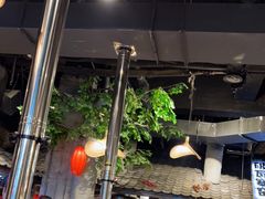 大堂-破瓦寒窑·地摊烤羊排