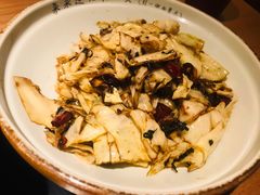 手撕包菜-吃饭皇帝大(合生汇店)