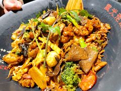 老灶麻辣香锅-风光老灶麻辣香锅(大成路翠微百货店)