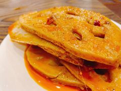 -爆炸头阿姨小四川正宗川味小吃(无任何分店)