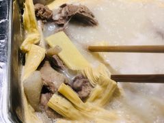 -佬土鹅肠火锅(解放路店)
