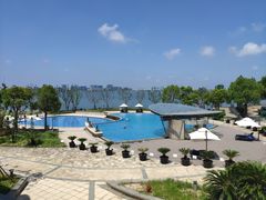 -上海滴水湖皇冠假日酒店