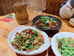 -老滇山寨•云南特色菜•地方菜•民族风情歌舞表演(金碧店)