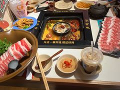 -老牌坊云南鱼豆花火锅(哈西万达店)