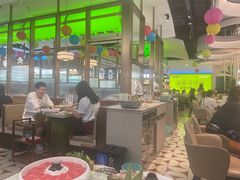 -洪氏嗨捞·广东猪肚鸡·椰子鸡火锅(西咸万象城店)