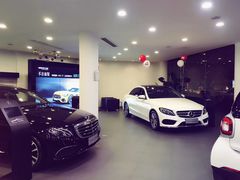 -上海星瀚奔驰4S店(长寿路店)