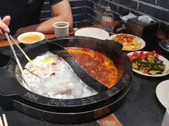 -周周有辣火锅馆(玖耀里店)