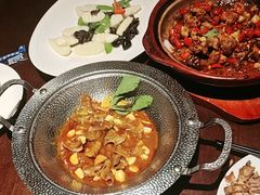 宁都三杯鸡-千百味红餐厅·江西菜(绿地双子塔店)