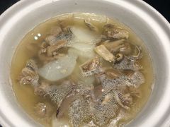 -黔蘑菇四季餐厅(观山湖店)