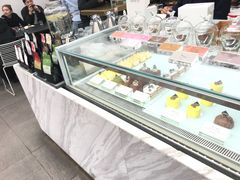 -UNI UNI(环亚凯瑟琳店)