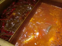 -尚尚仙·酸汤猪手·猪肚鸡火锅(华联万柳购物中心店)