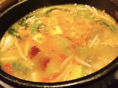 -青瓦炭韩潮烤肉(花园道店)