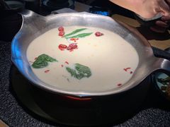 -湊湊火锅·茶憩(新中关购物中心店)