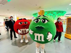 -m豆巧克力世界(上海世茂广场店)