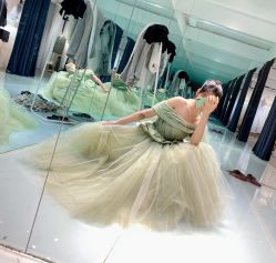 -乐派诗婚纱摄影