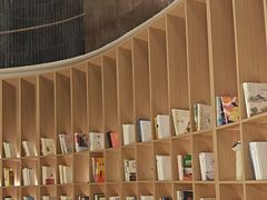 -涨巢·潮玩水疗局