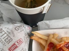 -The Habit Burger Grill 哈比特汉堡(复兴soho店)
