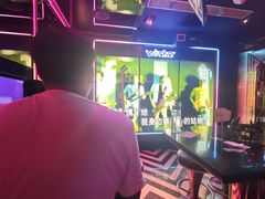 -温莎KTV(珠江路店)