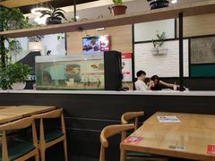 大堂-李先生牛肉面大王(成都东站西广场店)
