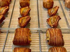 -VERIE BAKEHOUSE