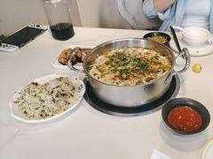 -德林酸菜鱼火锅(南丹店)