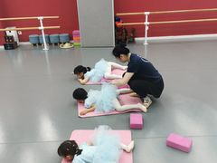 -舞霖精灵国际舞蹈教育中心(华创生活广场店)