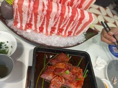 -洪氏嗨捞·广东猪肚鸡·椰子鸡火锅(西咸万象城店)