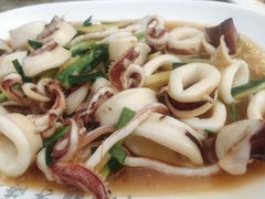 -四川小胡子海鲜(丁村万人海鲜广场店)