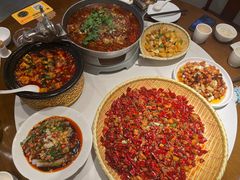 -万重锦·人文川菜馆(骡马市店)