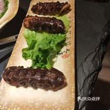 店内基本坐满，当然肯定游客居多