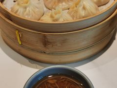 蟹粉小笼-馋三尺蟹粉小笼(人民广场店)