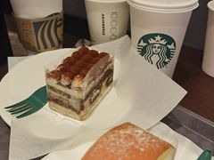 -星巴克臻选(上海长风大悦城店)