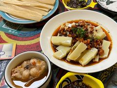 -弘烨 贵州酸汤 鱼火锅(东财店)