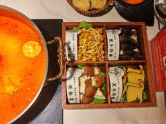 -椰子湾·海南火锅·糟粕醋·椰子鸡(正大广场店)